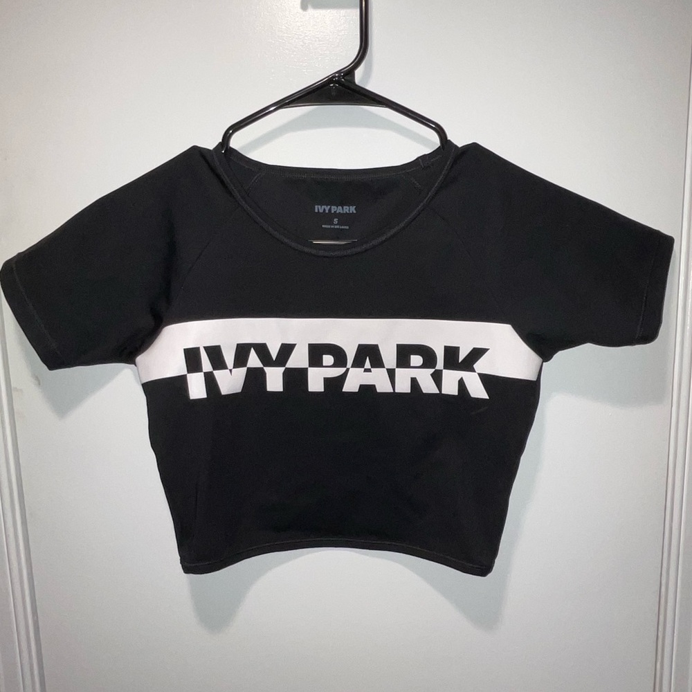 NWOT IVY PARK CROP TOP